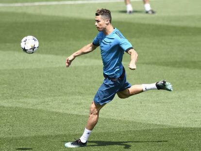 Cristiano, en un entrenamiento en Valdebebas