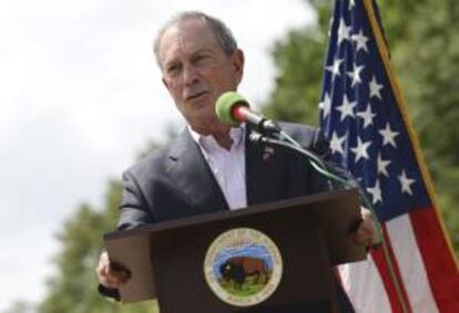 El alcalde de Nueva York, Michael Bloomberg, habla durante la ceremonia de reapertura de la Estatua de la Libertad en Liberty Island en Nueva York, Nueva York, EE.UU. hoy, jueves 4 de julio de 2013.