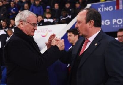 Ranieri da a Benítez la bienvenida a la Premier.