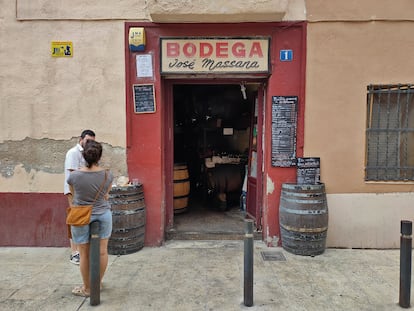 Bar Bodega Massana en el barrio de Horta de Barcelona.