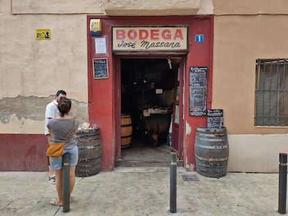 Bar Bodega Massana en el barrio de Horta de Barcelona.