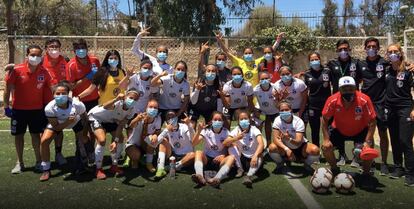 El plantel femenino de Colo Colo, en una imagen de diciembre pasado.