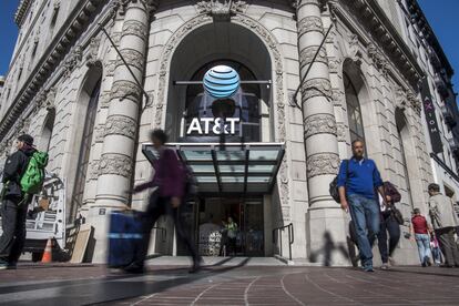 La tienda principal de la empresa estadounidense AT&T en San Francisco, California.