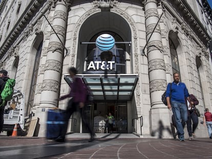 La tienda principal de la empresa estadounidense AT&T en San Francisco, California.