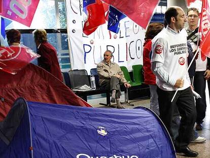 Protesta y acampada en el hospital Gregorio Marañón