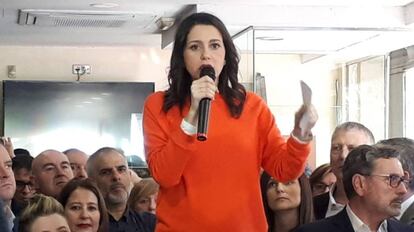 Inés Arrimada, la pasada semana en L'Hospitalet de Llobregat (Barcelona).