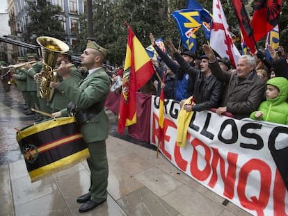 Un grupo de ultraderecha, durante la celebraci&oacute;n de la Toma de Granada.