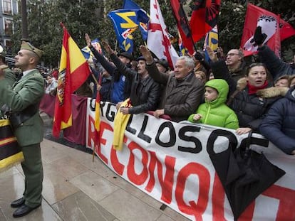 Un grupo de ultraderecha, durante la celebración de la Toma de Granada.