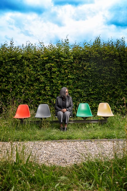 La arquitecta bangladesí Marina Tabassum, retratada en el campus de Vitra en Weil am Rhein (Alemania).