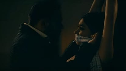 Un fotograma del videoclip de la canción 'Fuiste mía' de Gerardo Ortiz.