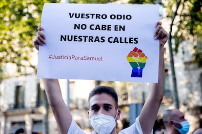 Protesta en Barcelona contra el asesinato de Samuel Luiz en julio.