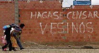Una pintada que promueve el censo de población en Bolivia.
