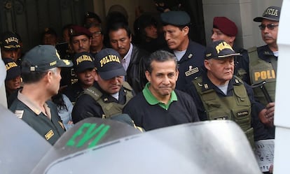 El expresidente Ollanta Humala, rumbo al penal Virgen de F&aacute;tima