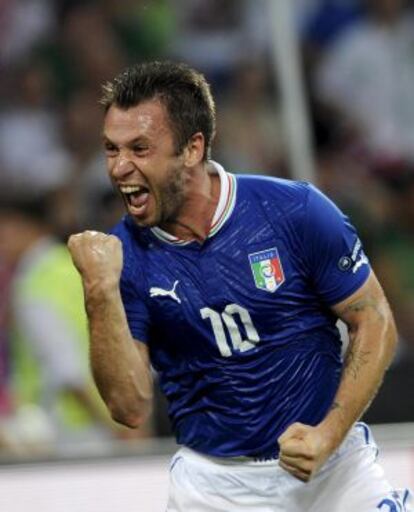 Cassano celebra su gol a Irlanda