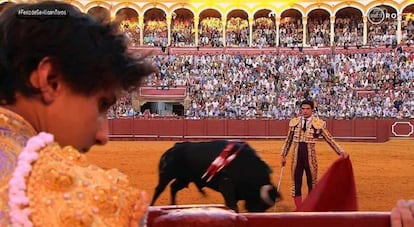 Roca Rey y Pablo Aguado, el 10 de mayo de 2019, en la Maestranza.