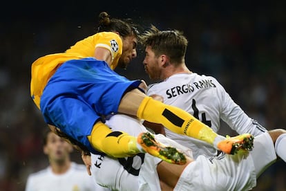 Caceres salta con Sergio Ramos