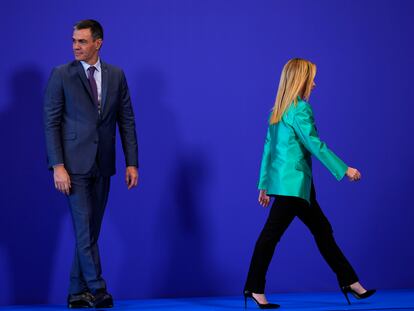 Pedro Sanchez y Giorgia Meloni, durante la cumbre europea celebrada el pasado mes de octubre en Granada.