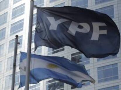 Las obras fueron inauguradas en un acto en la refinería encabezado por la presidenta argentina, Cristina Fernández, y el titular de YPF, Miguel Galuccio. EFE/Archivo