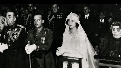 Matrimonio de Francisco Franco y Carmen Polo en 22 de octubre de 1923. Fotograma del documental de Netflix 'La dura verdad sobre la dictadura de Franco'.