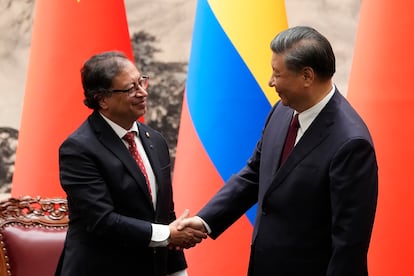 Gustavo Petro y Xi Jinping