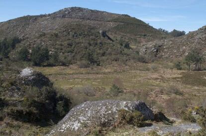 Zona de la Serra do Suído en la que está prevista la explotación de una cantera de granito./ LALO R. VILLAR