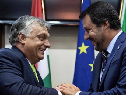 El ministro del Interior de Italia, Matteo Salvini, y el presidente de Hungría, Viktor Orban, el pasado agosto en Milán.