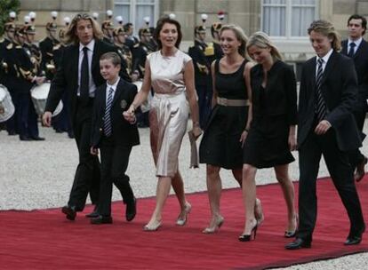 La familia, al completo, el día de la toma de posesión del presidente francés. Jean es el primero por la derecha.