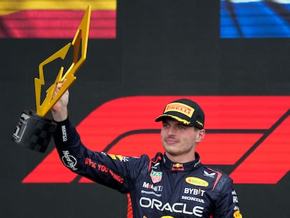 Max Verstappen logra su sexta victoria esta temporada, y aumenta la distancia en el mundial de pilotos.