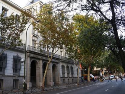 Fachada del edificio municipal de Alberto Aguilera que Patio Maravillas quiere utilizar.