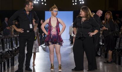 Madeline Stuart, antes de desfilar para la firma FTL Moda, en la Semana de la Moda de Nueva York.