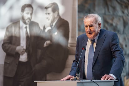 El expresidente del Gobierno de Canarias, Manuel Hermoso, en julio de 2024 durante el acto de entrega de sus archivos y de los del expresidente Adán Martín al Archivo Provincial de Santa Cruz de Tenerife.