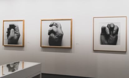 Una de las salas de la exposición 'John Coplans. La vie des formes', en la Fundación Henri Cartier- Bresson