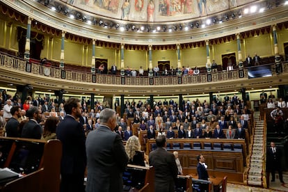 Minuto de silencio por las vctimas de las riadas en la Comunidad Valenciana, este martes en el Congreso.