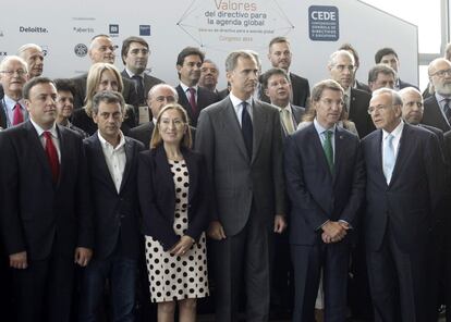 Foto de familia con el rey Felipe VI.