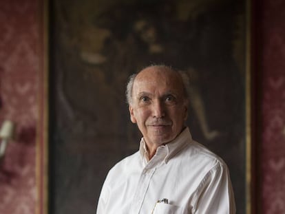 Antón, en su casa durante una entrevista para el EL PAÍS en noviembre de 2014.