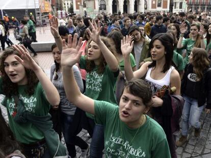 A demonstration  in Valladolid against the government&#039;s proposed education reforms.