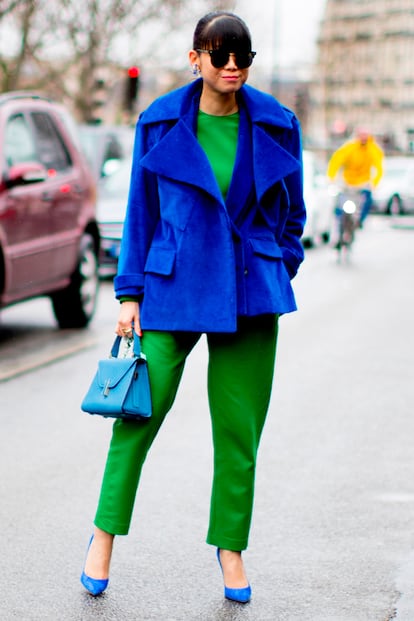 Vuelve el 'color block'

Las combinaciones de color se vuelven arriesgadas esta primavera. Así lo dictaron en la pasarela firmas como Rochas, Boss, Balenciaga, Delpozo o Céline (entre otras). El azul eléctrico y el verde es una de las más fáciles de poner en práctica.