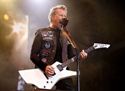 James Hetfield, cantante del grupo Metallica, es el protagonista de una campaña multimedia lanzada por el FBI