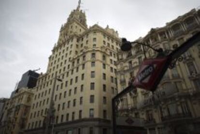 Fachada de la sede hist&oacute;rica de Telef&oacute;nica en la Gran V&iacute;a de Madrid, que acoge el cuartel general de Tuenti.