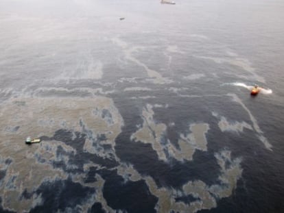 Imagen del vertido de Chevron en noviembre en Campo Frade (Brasil).