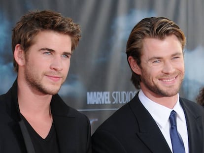 Los actores y hermanos Liam y Chris Hemsworth en el estreno de 'Thor', en Los Ángeles, en 2011.