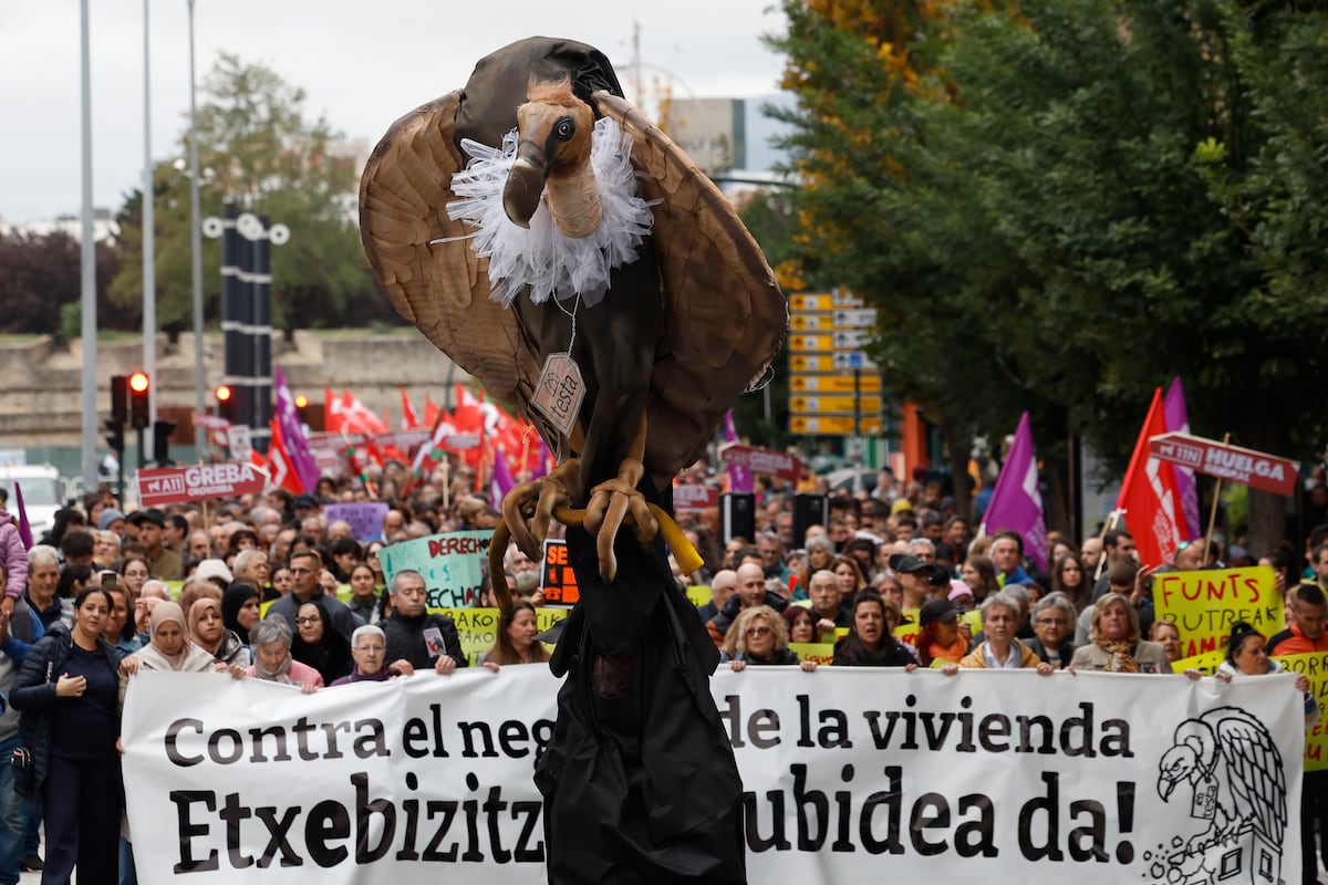 Housing costs push 770,000 Spanish workers below poverty line, Oxfam says