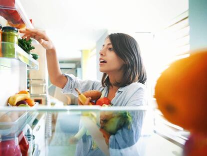 Así se ordena la nevera para que la comida esté fresca más tiempo