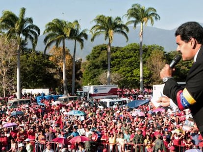 Maduro se dirige a seguidores de Ch&aacute;vez en Caracas. 