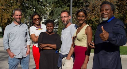 Los periodistas Xavier Aldekoa, Aisha Dabo, Rosebell Kagumire, Pepe Naranjo, Verashni Pilai y Eric Chinje, este lunes en Madrid.