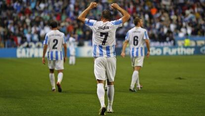 Joaquín celebra su gol al Milan. 