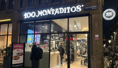 Entrada al local de 100 Montaditos en Ámsterdam.