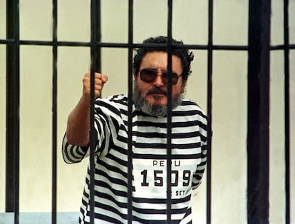 Abimael Guzmán, en prisión tras su captura en septiembre de 1992.