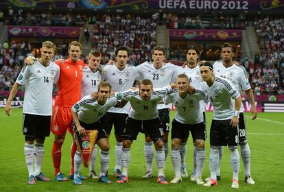 El once de la selección alemana posa antes del inicio de la semifinal.