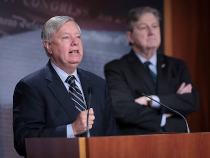 El senador Linsey Graham durante una conferencia de prensa en Washington DC.